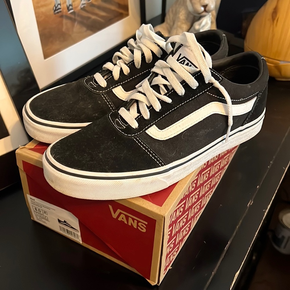 Vans Ward Low Sneakers, Men’s size 8.0 M